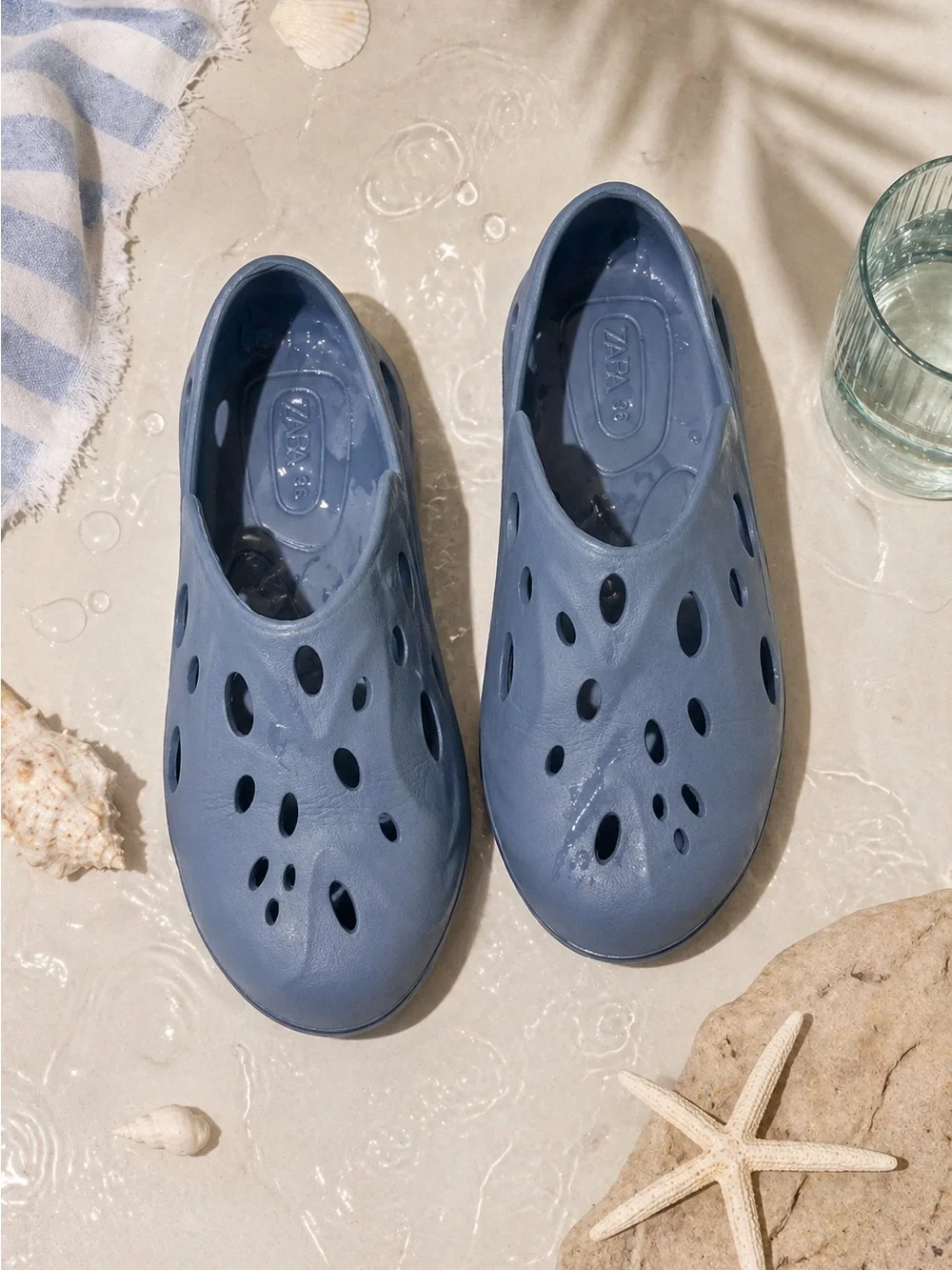 Zara Kids Blue Rubberized Clogs EU 36 Youth 4 Slip On Pool Water Shoes NWOT